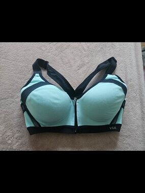 Victoria's Secret VSX Front-Zip Sports Bra